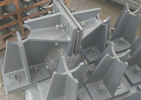 虹口煤棚网架双向支座